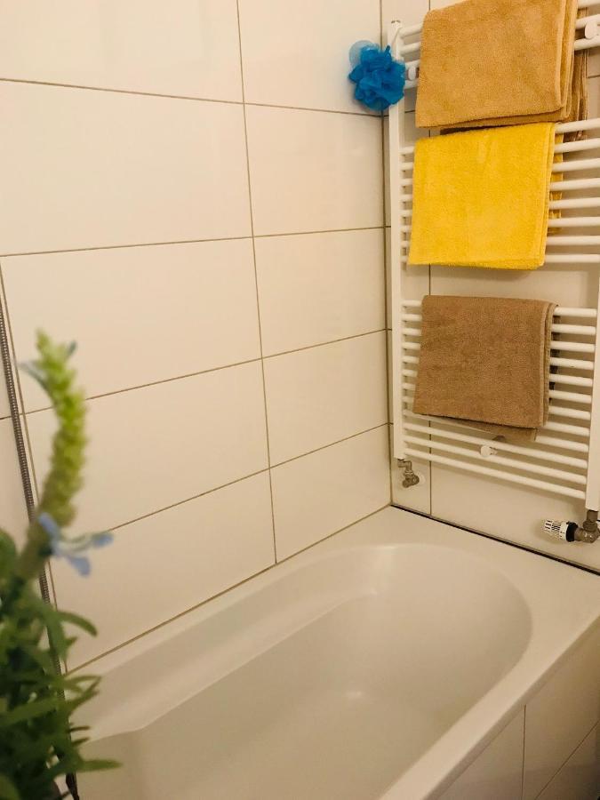 Messe Apartment Koeln West Exterior foto
